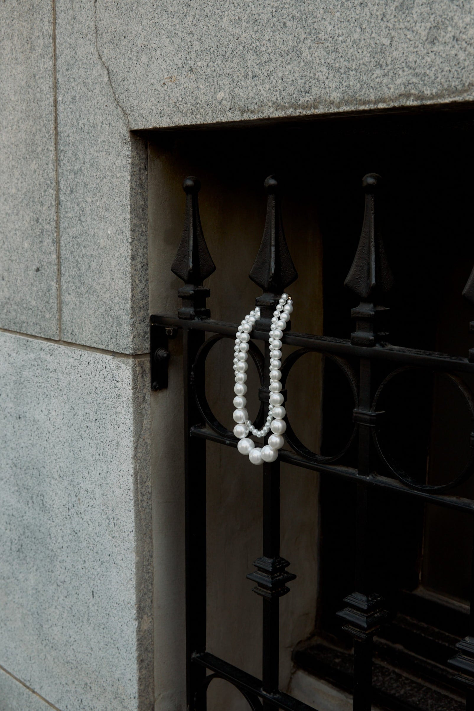 Big pearl necklace