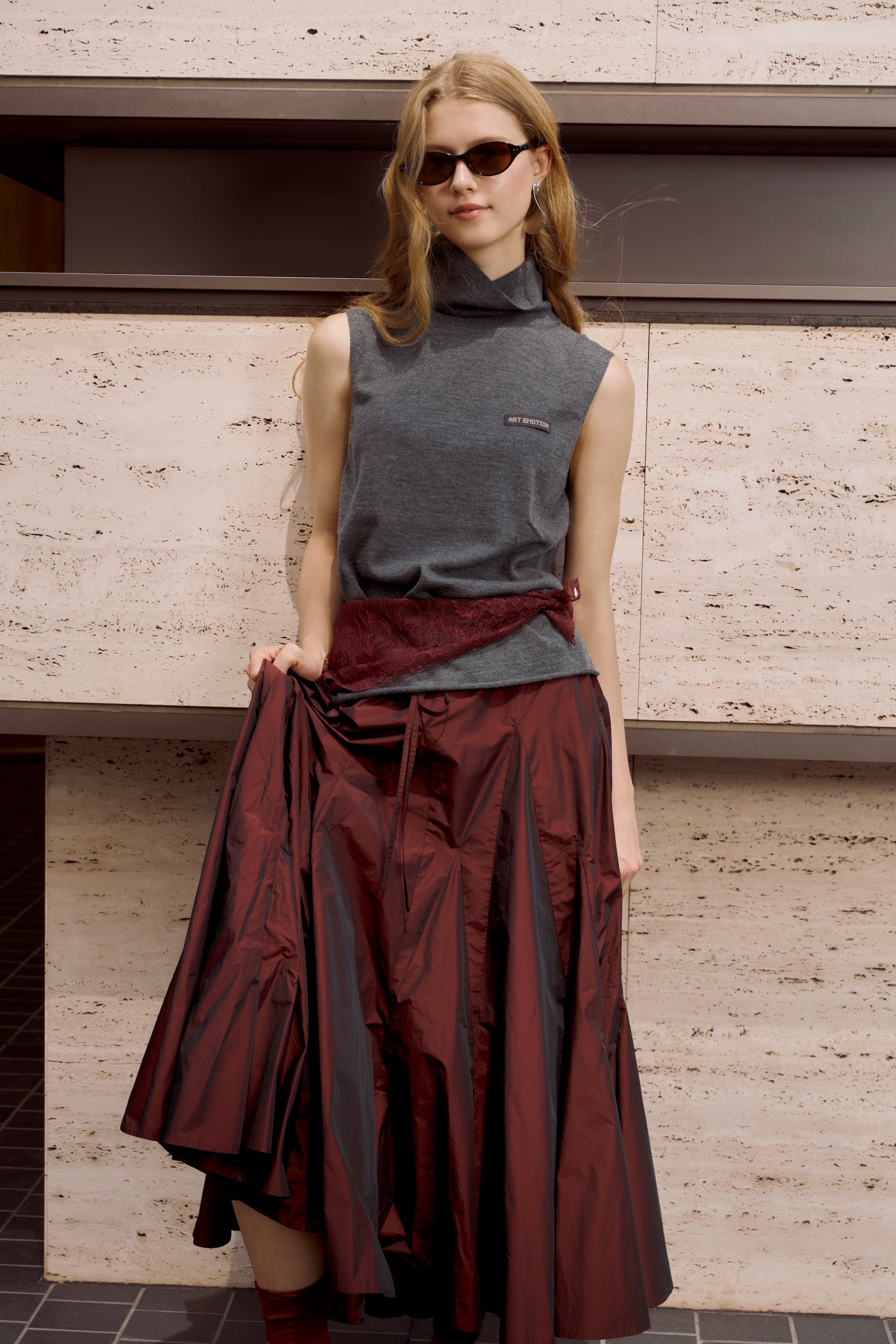 Volume taffeta skirt