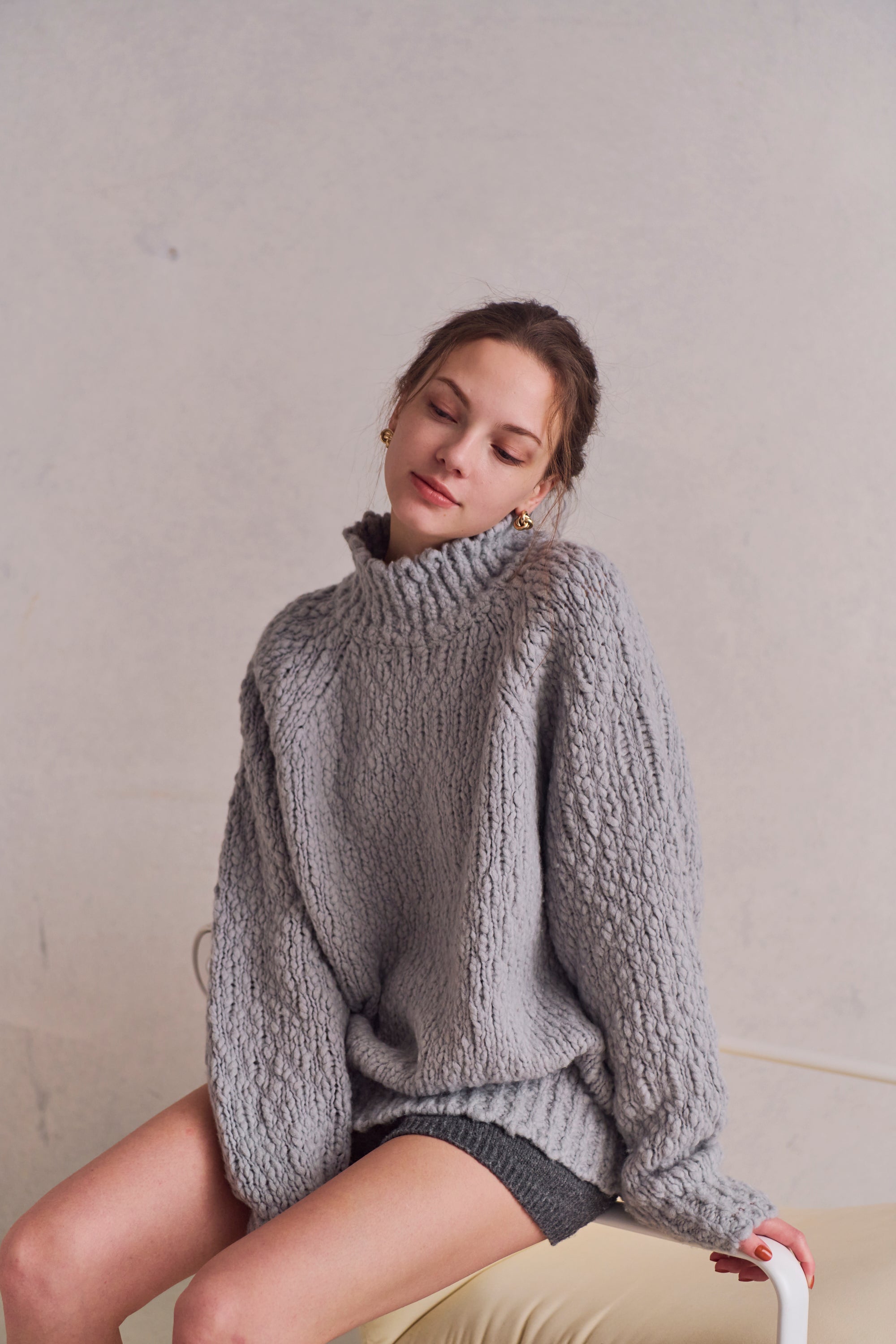 Back-open slubyarn knit
