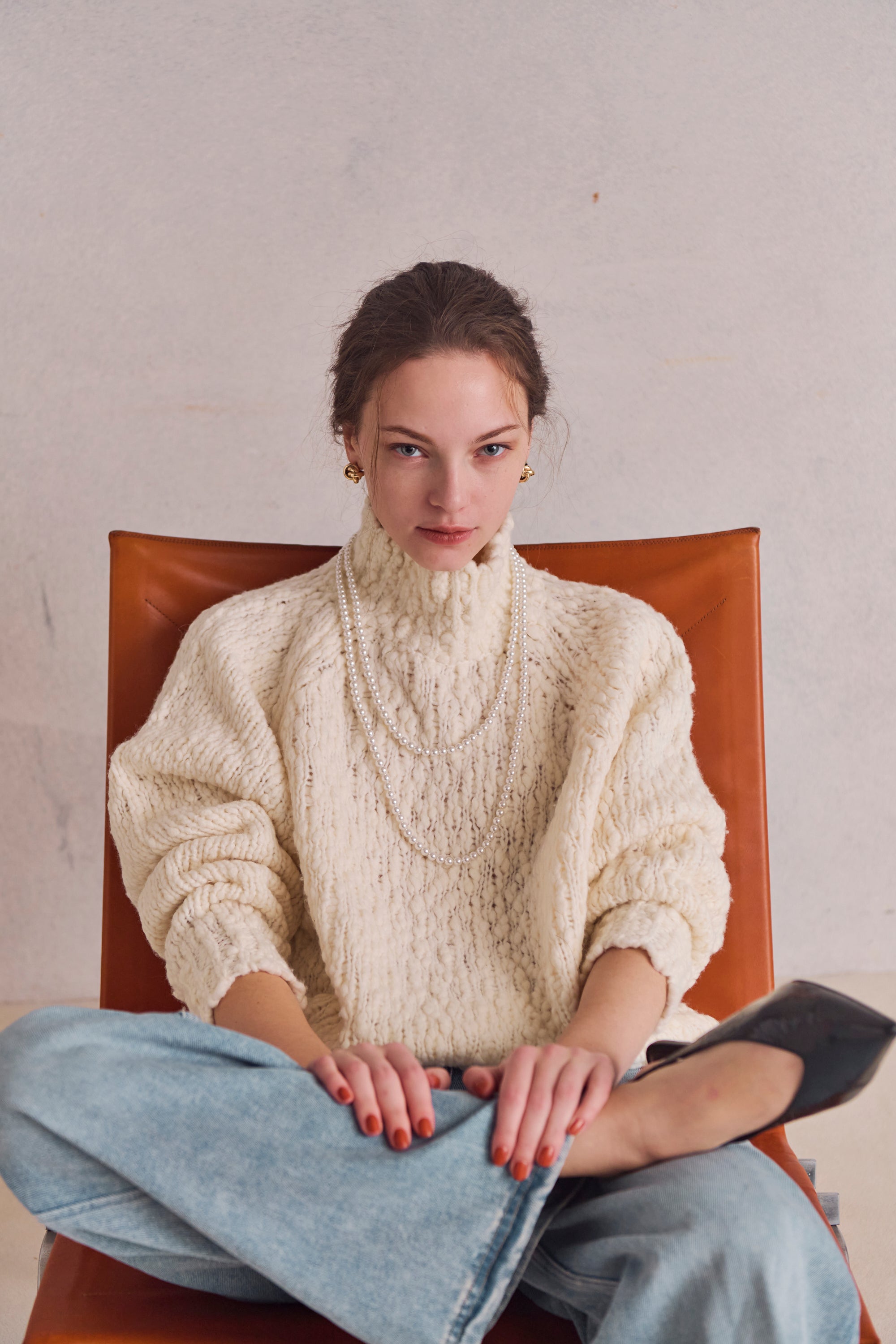 Back-open slubyarn knit