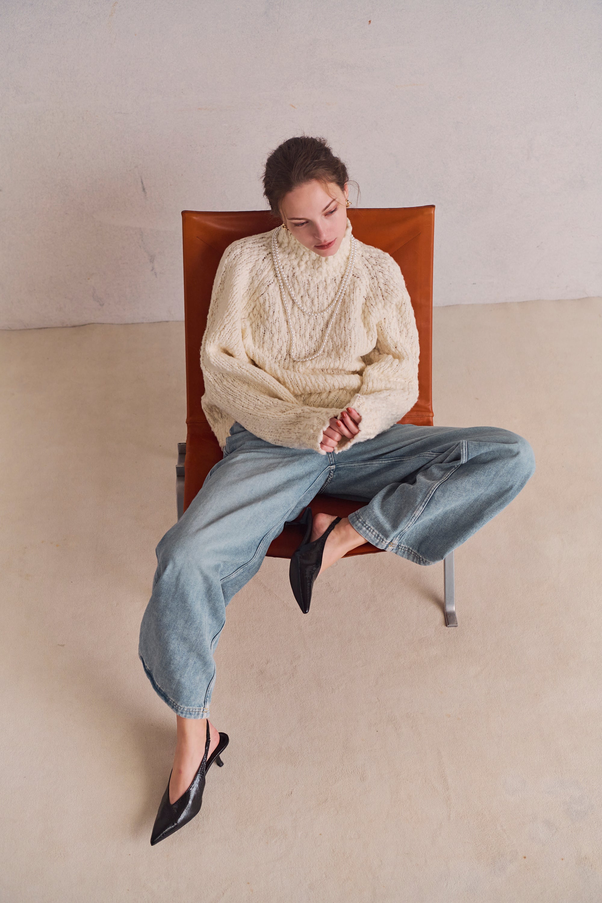 Back-open slubyarn knit