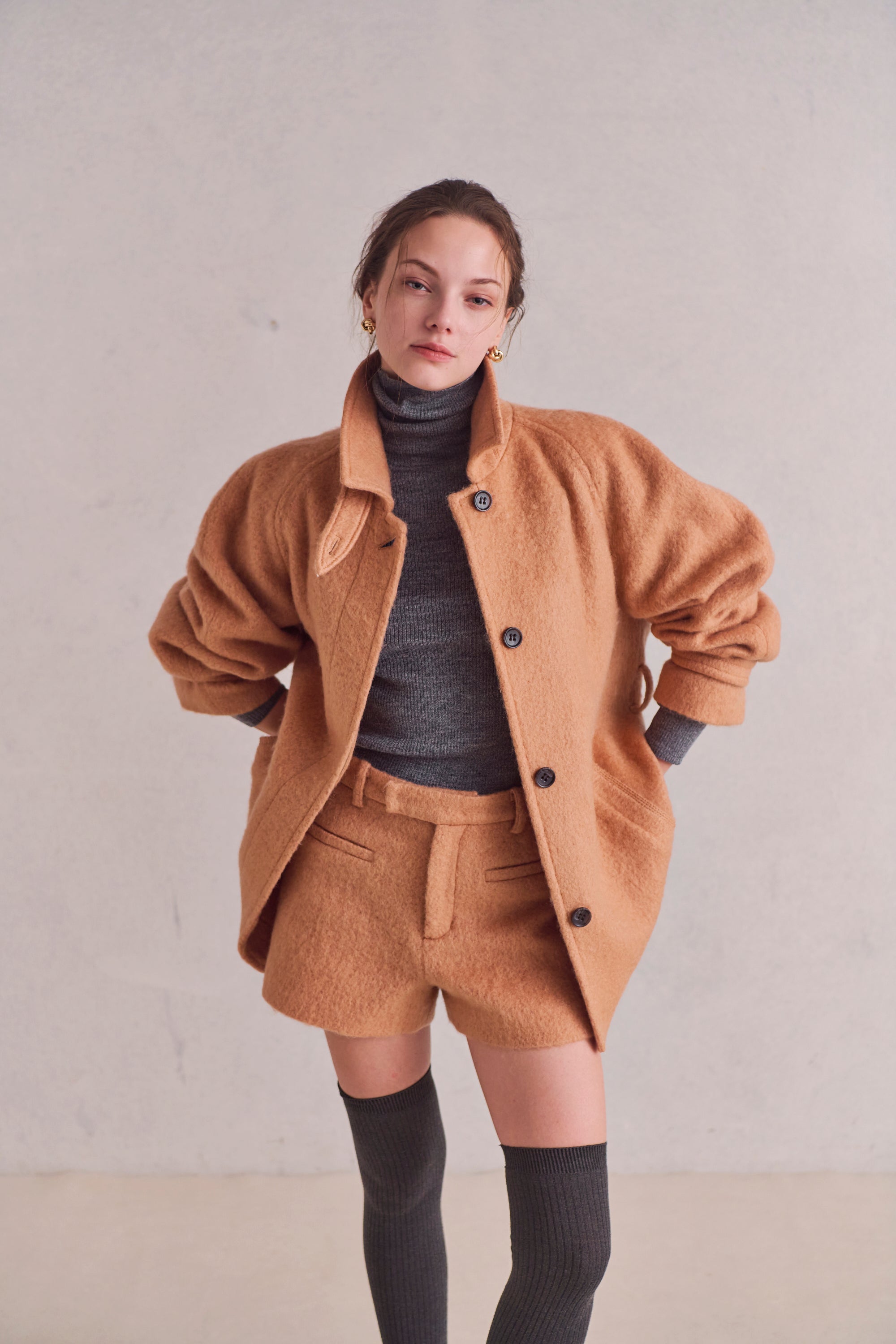 Loop cut shaggy shortpants