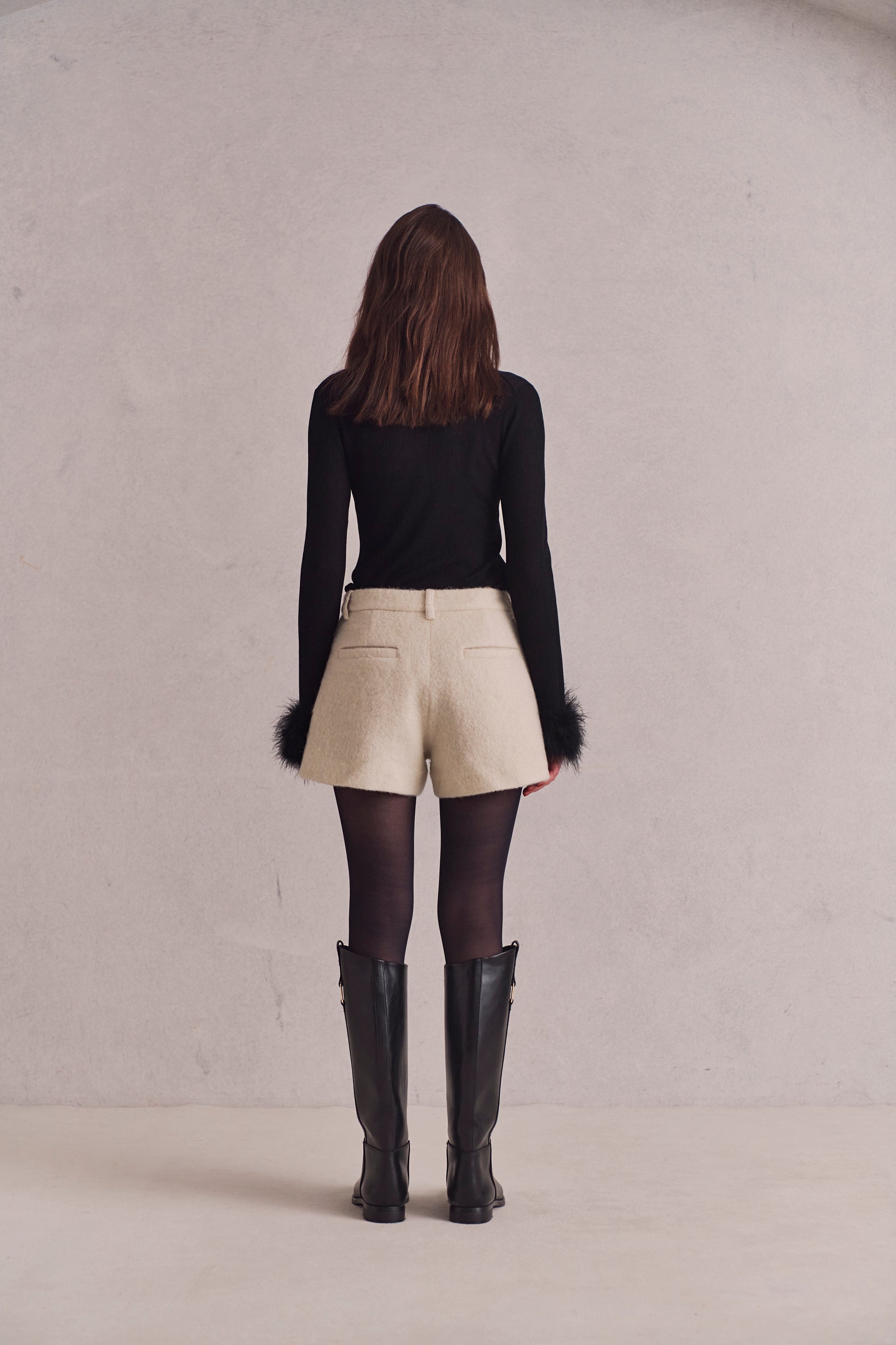 Loop cut shaggy shortpants