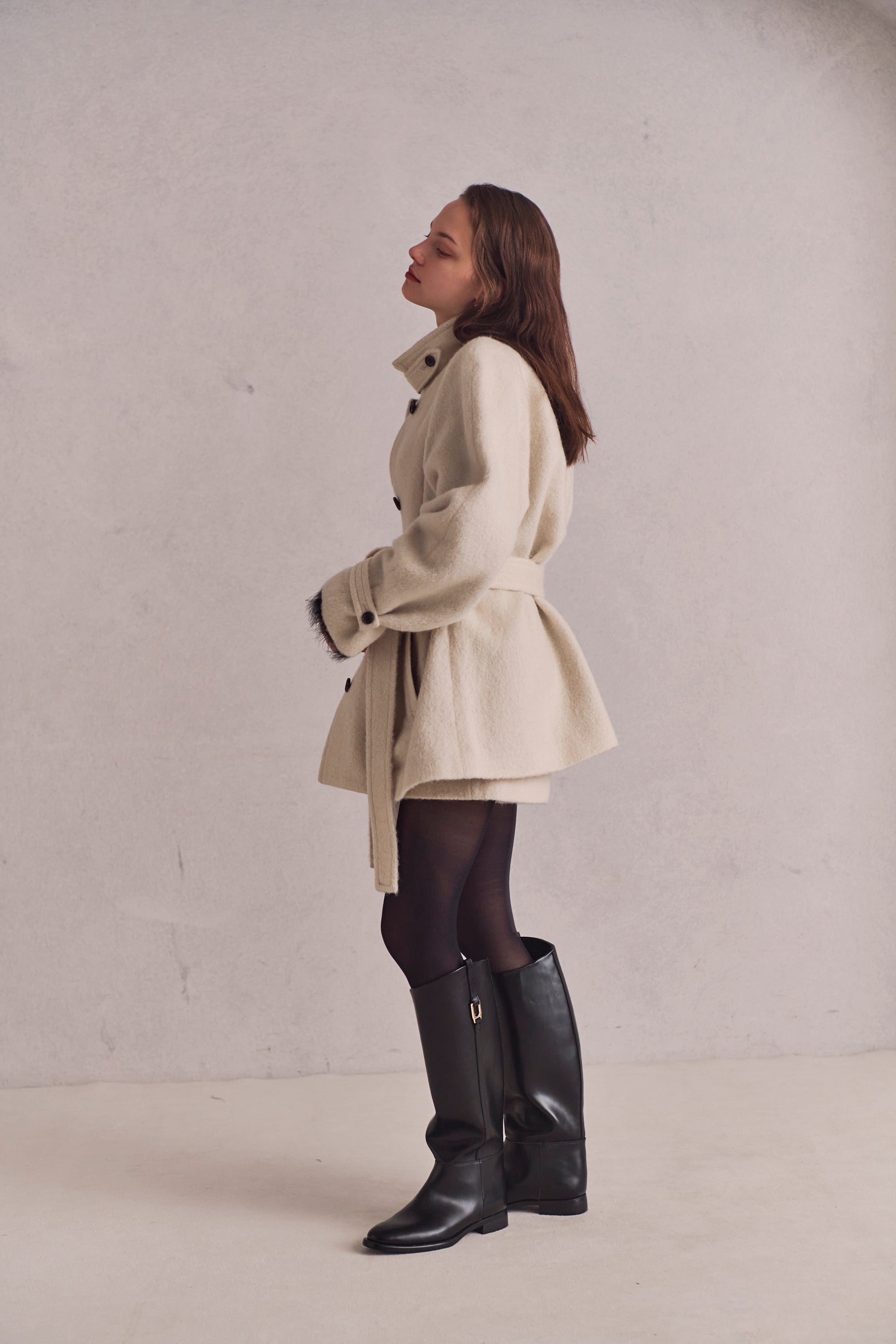 Loop cut shaggy coat