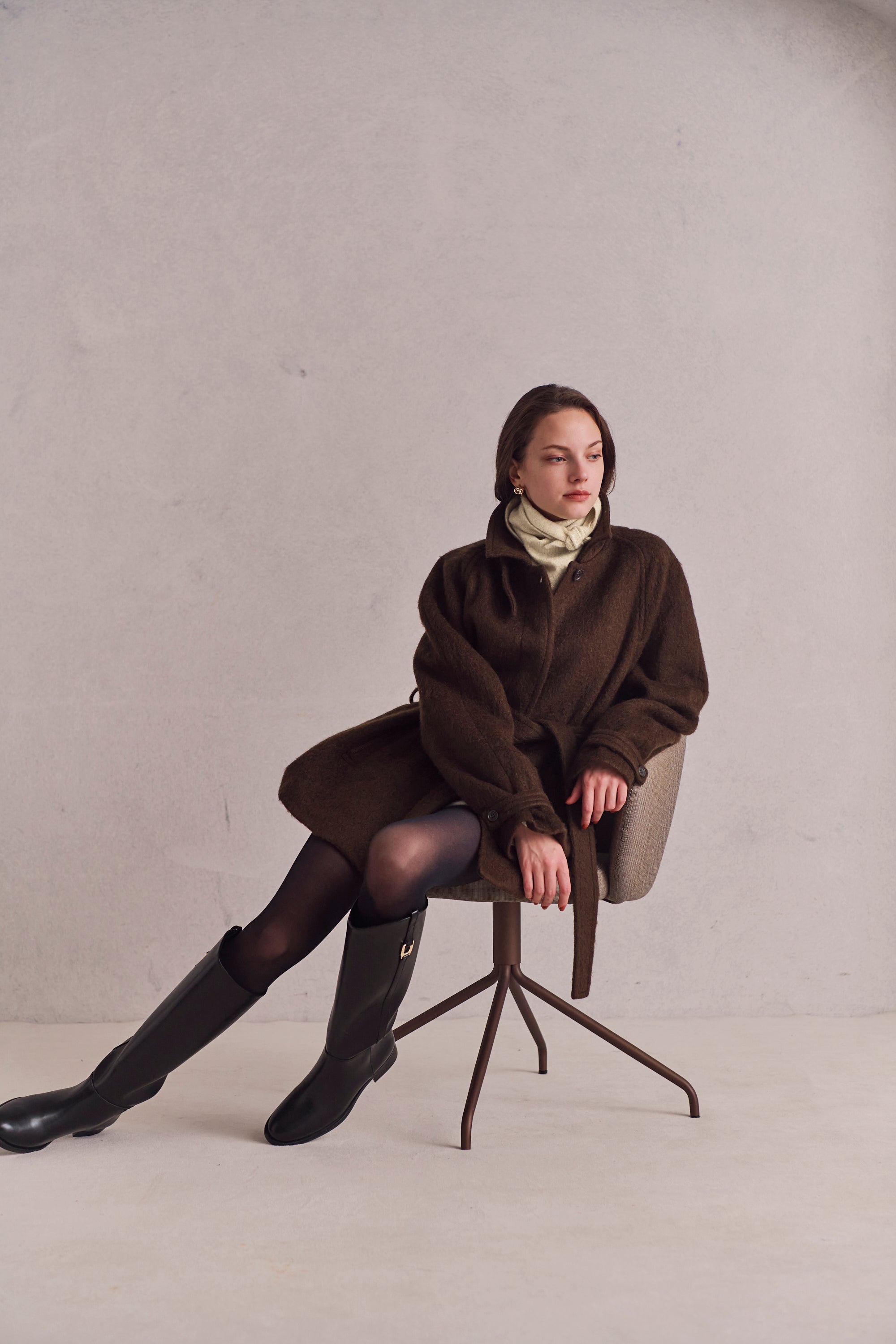 Loop cut shaggy coat