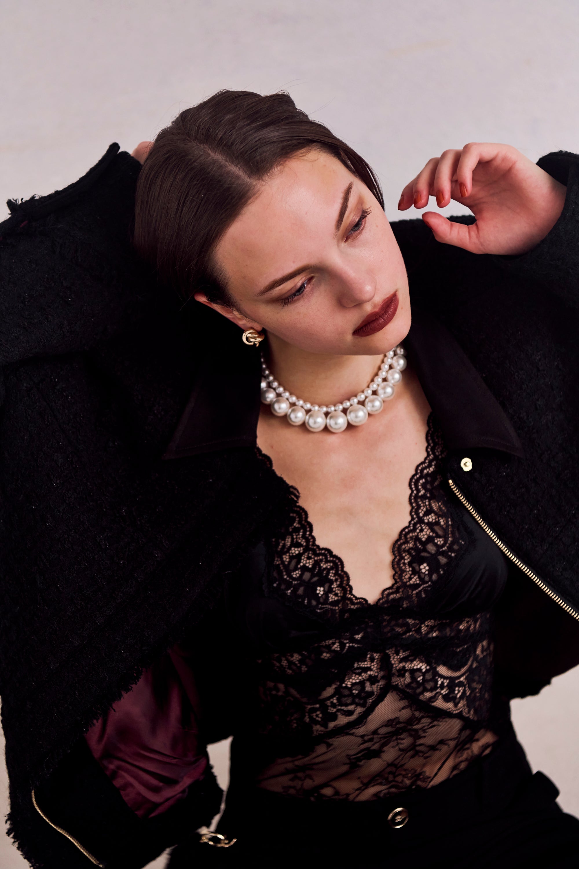 Big pearl necklace