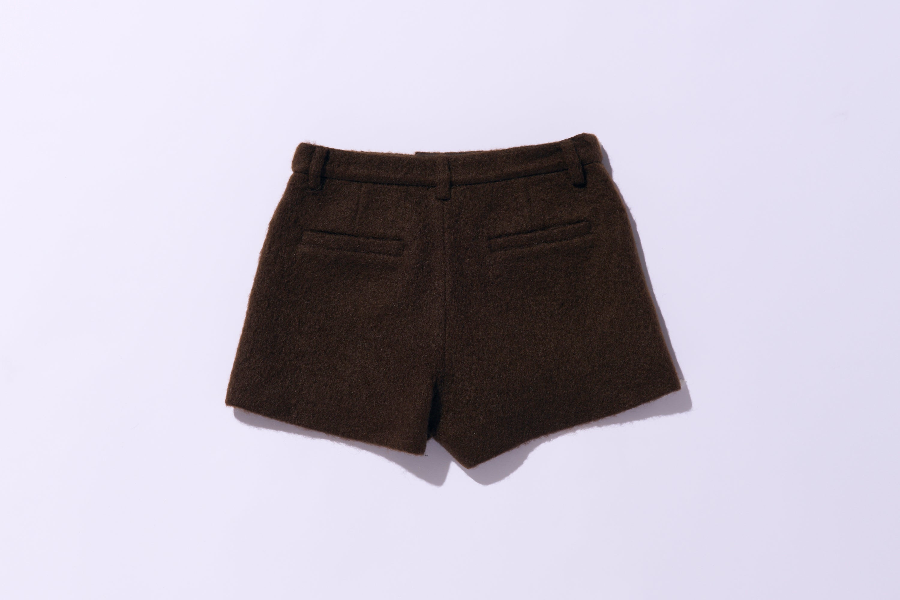 Loop cut shaggy shortpants