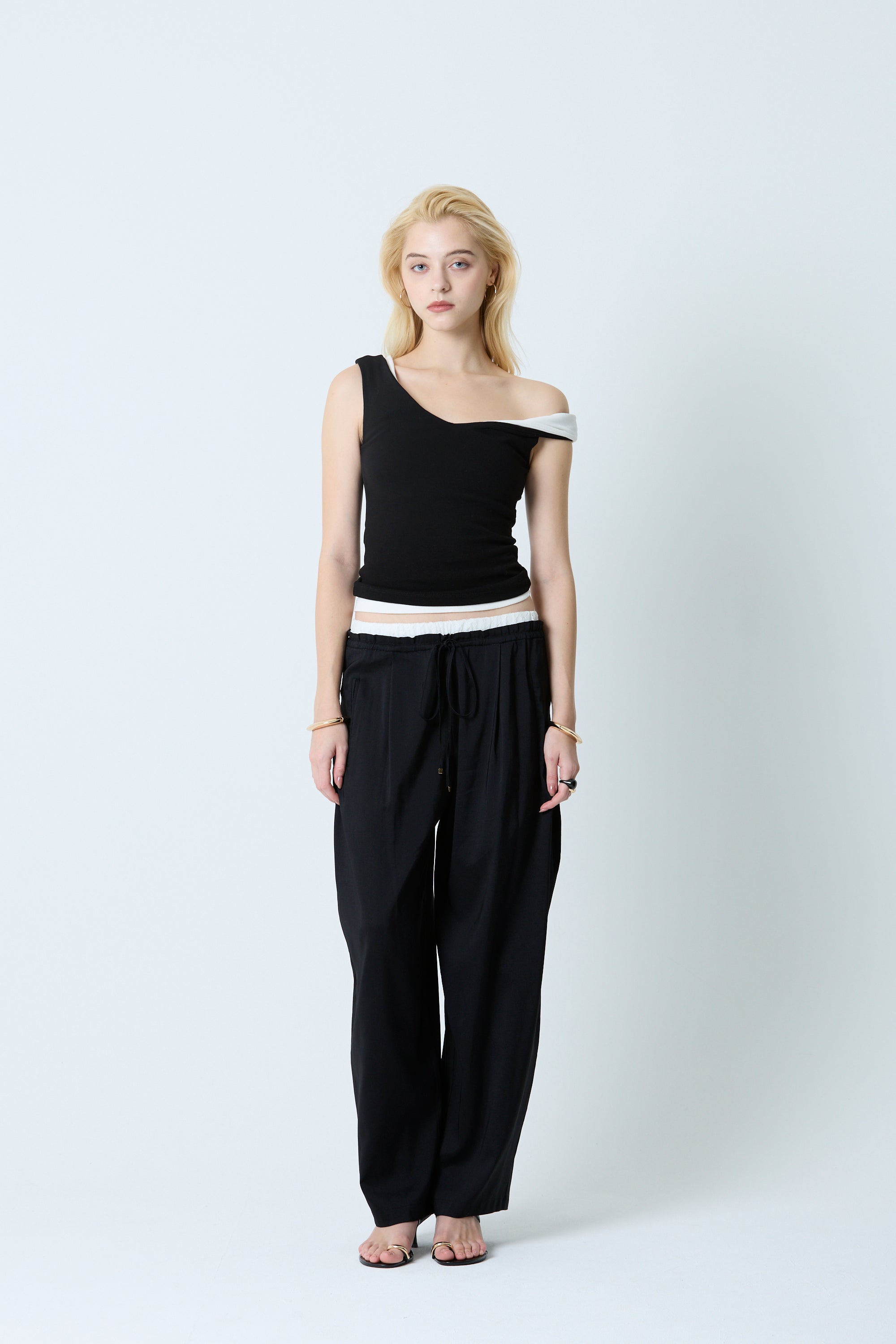 Linen barrel pants