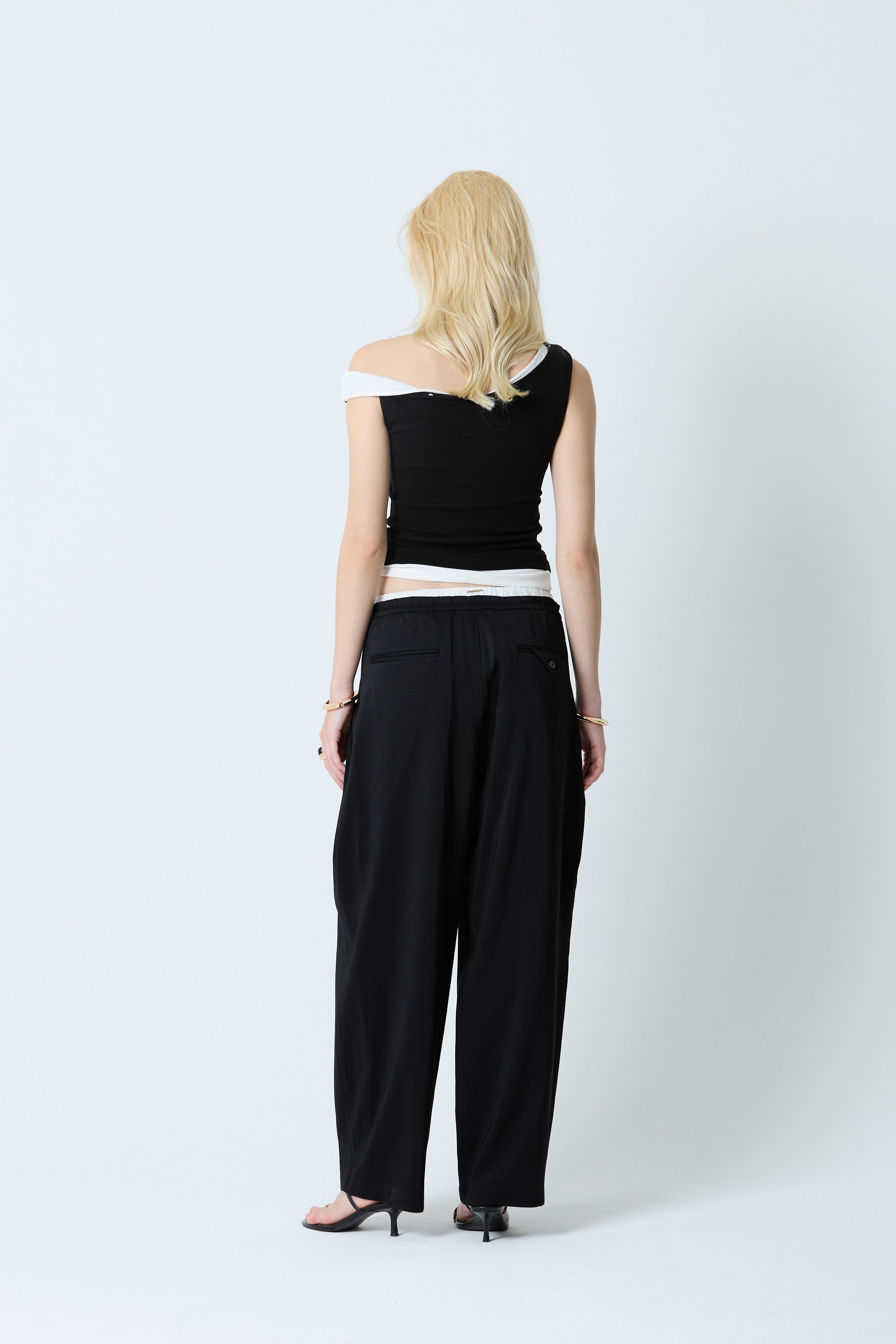 Linen barrel pants