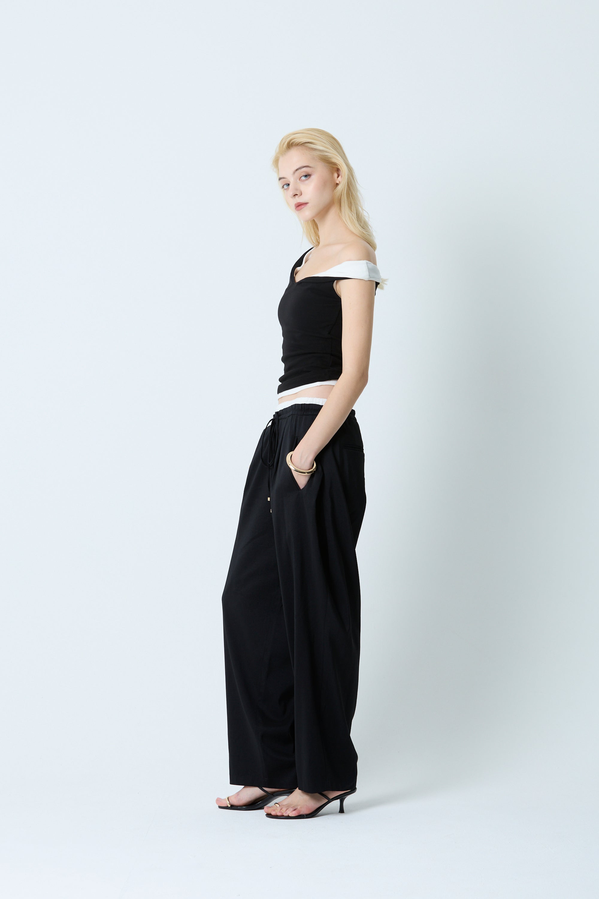 Linen barrel pants