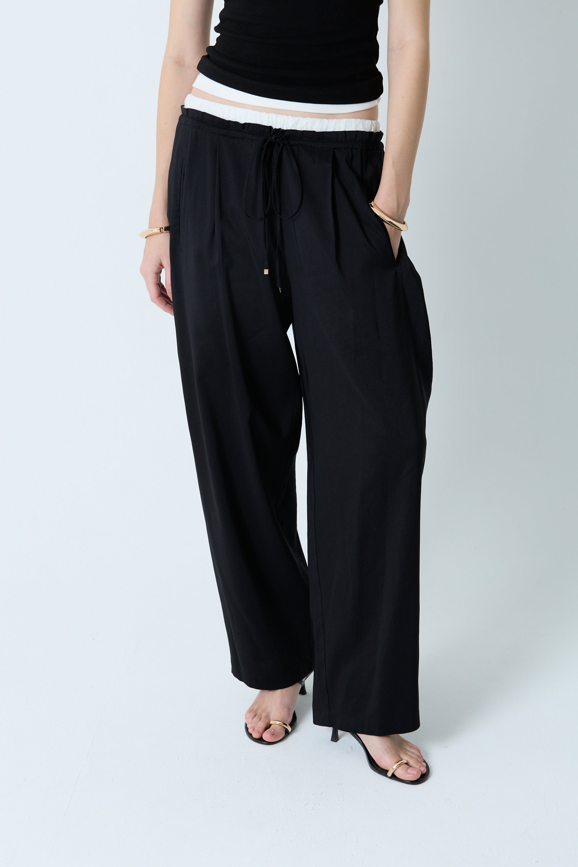 Linen barrel pants