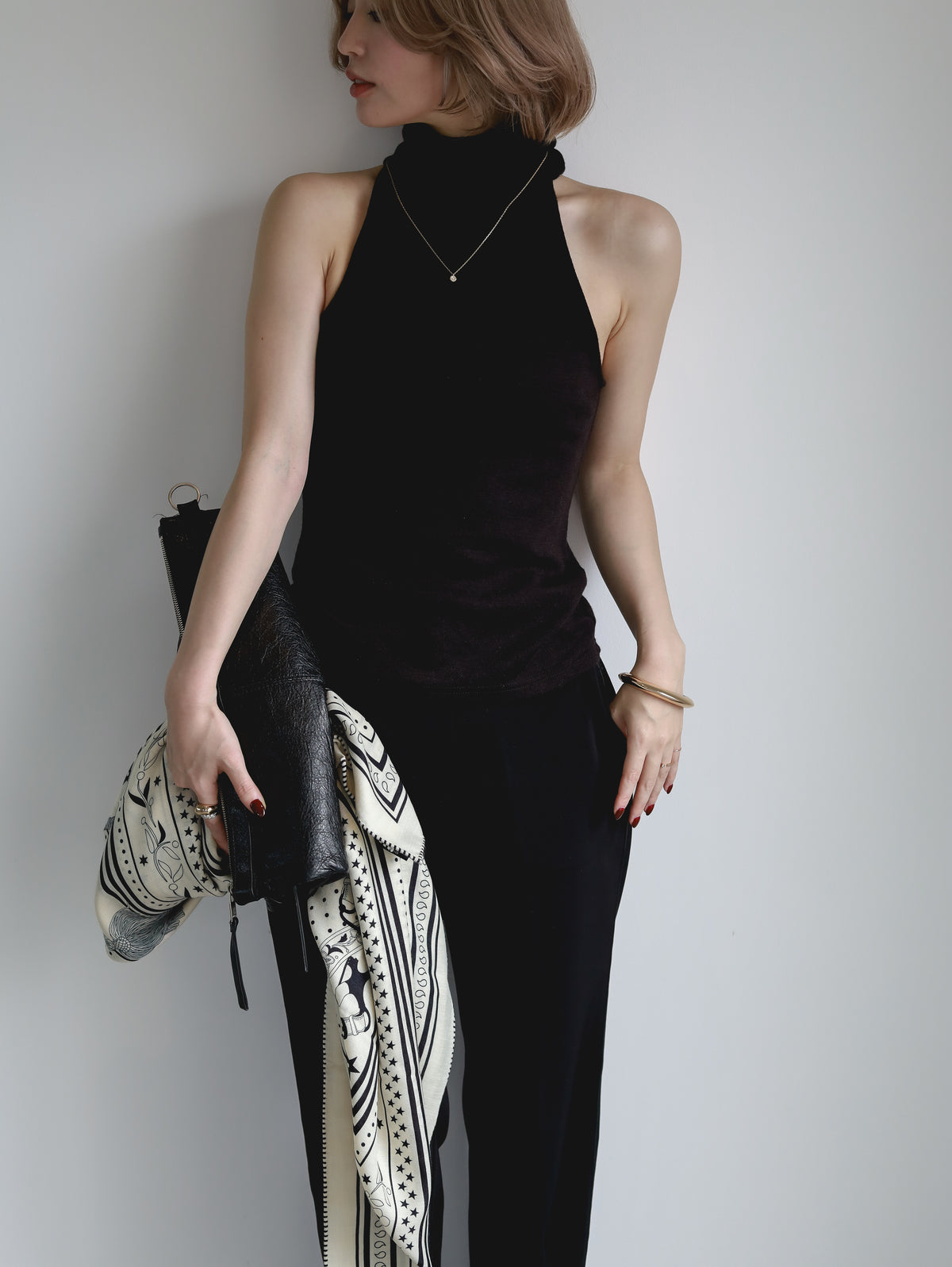 Halter neck wool tops