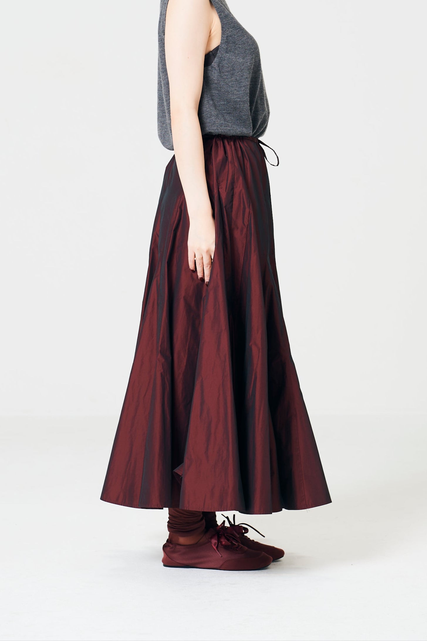Volume taffeta skirt