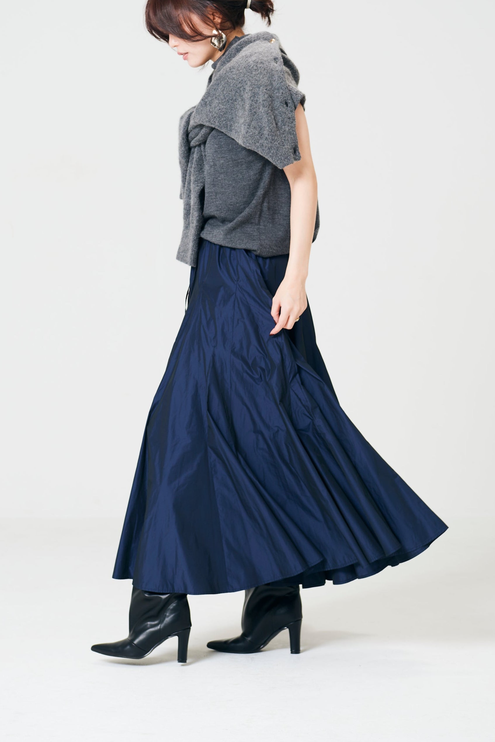 Volume taffeta skirt