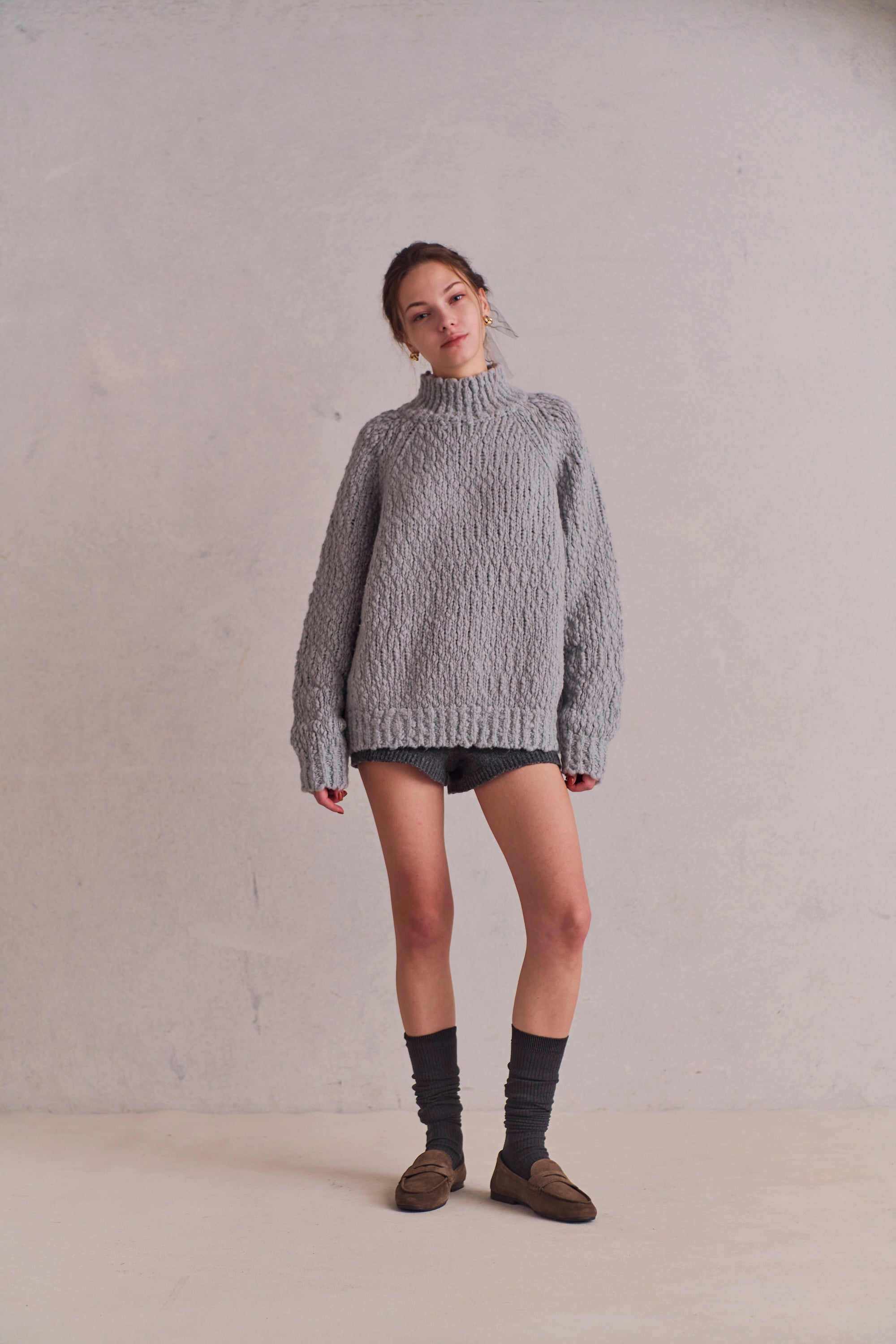 Back-open slubyarn knit