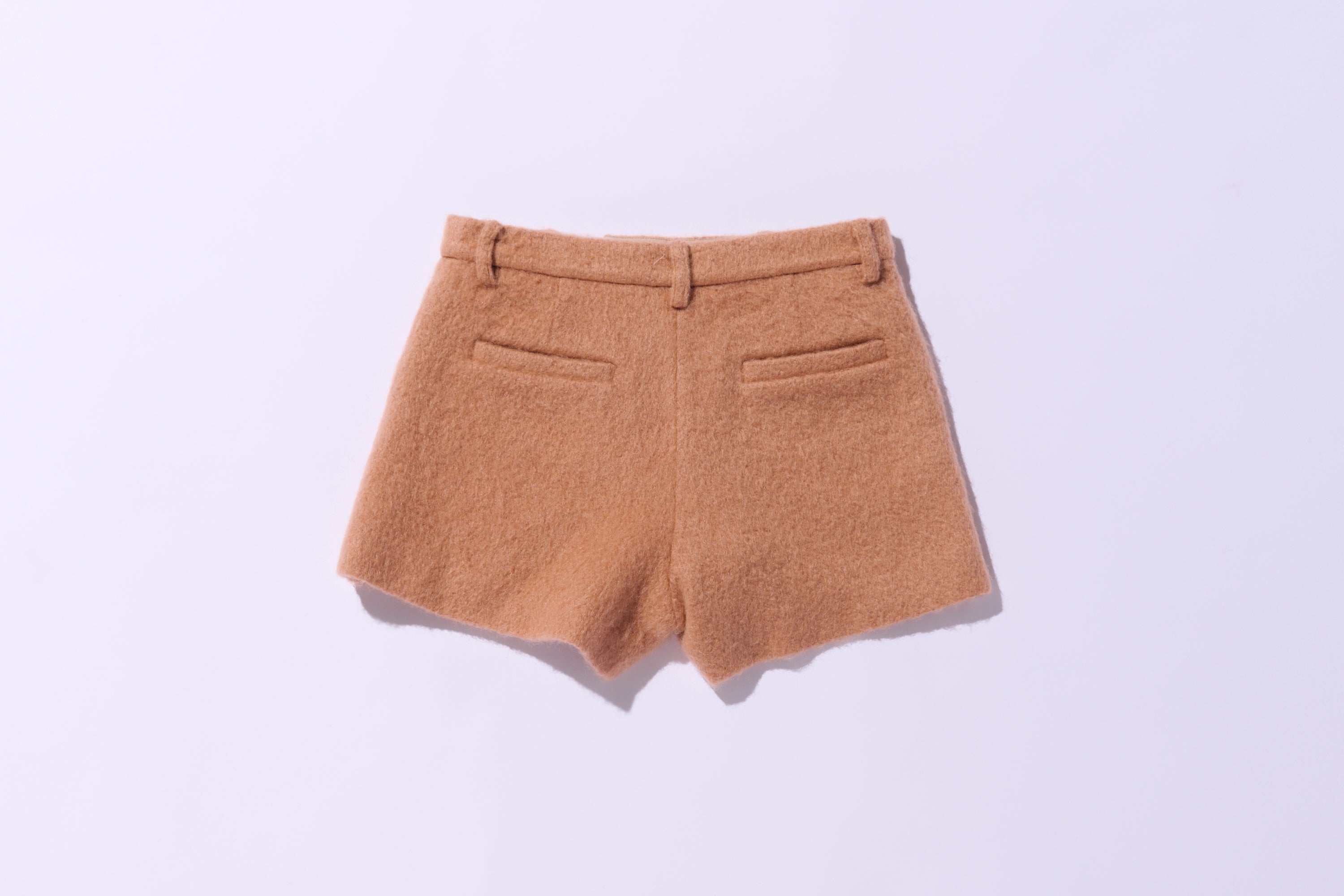 Loop cut shaggy shortpants