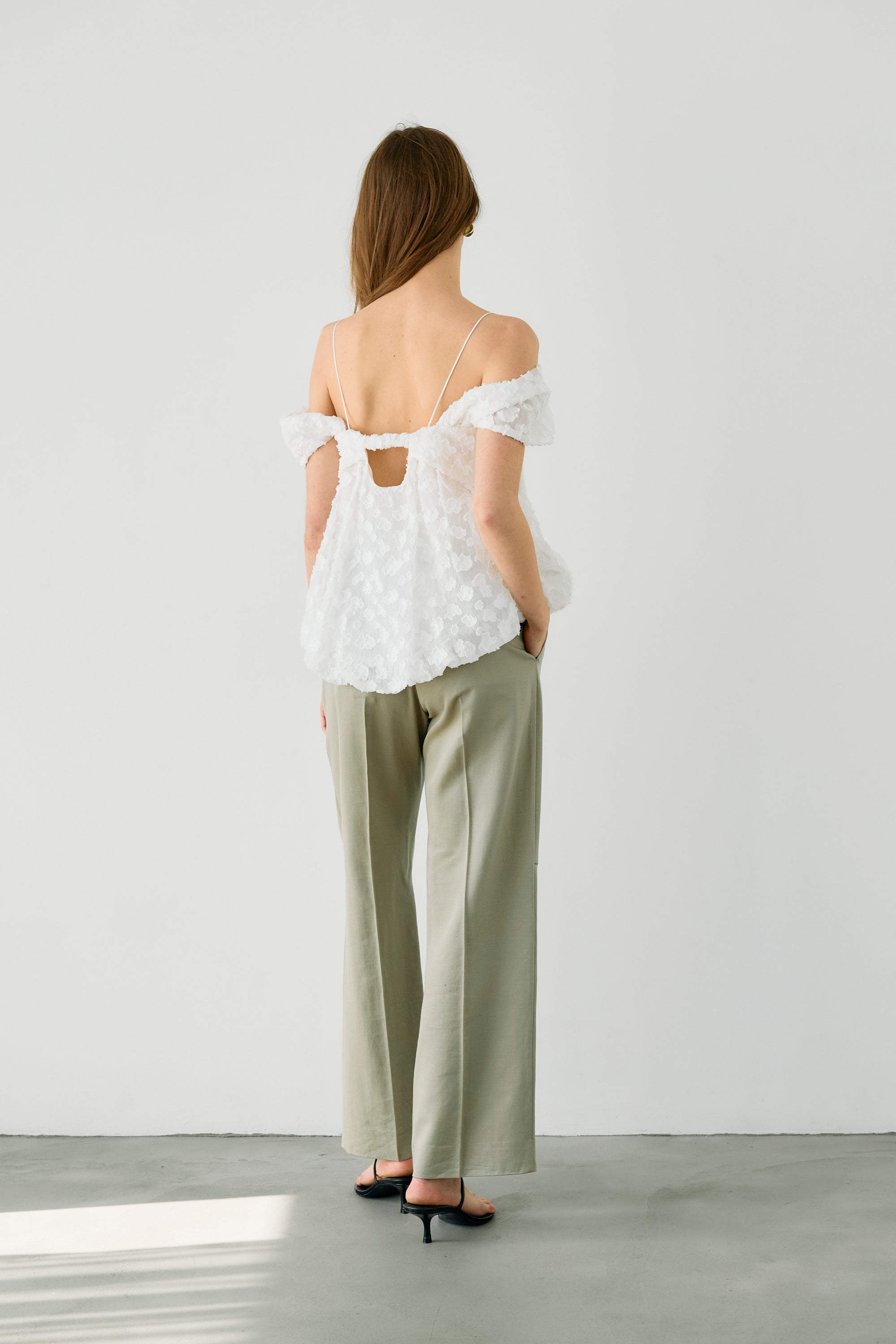 Flap straight pants