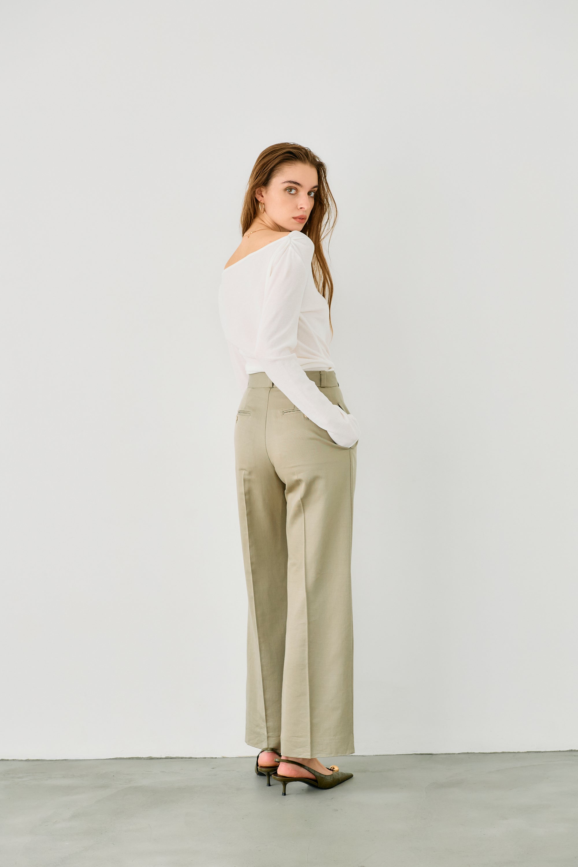 Flap straight pants