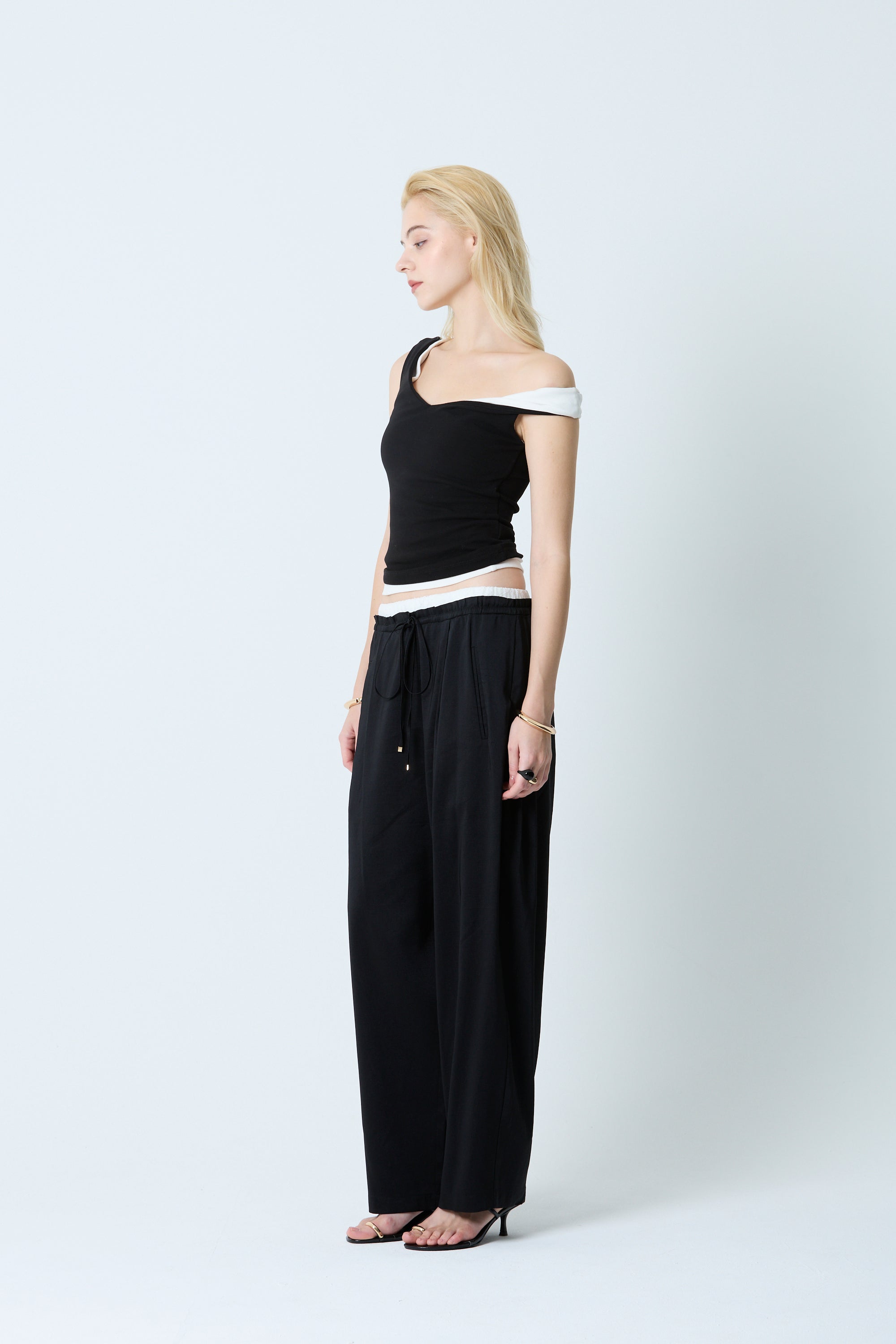 Linen barrel pants