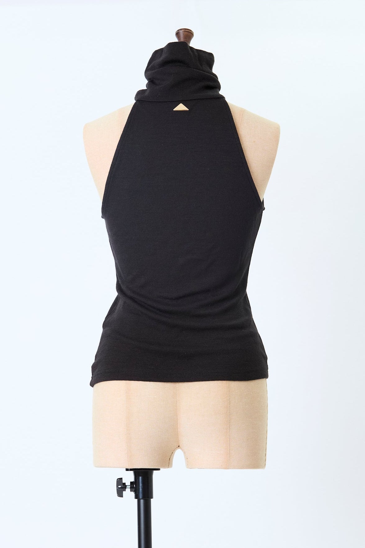 Halter neck wool tops