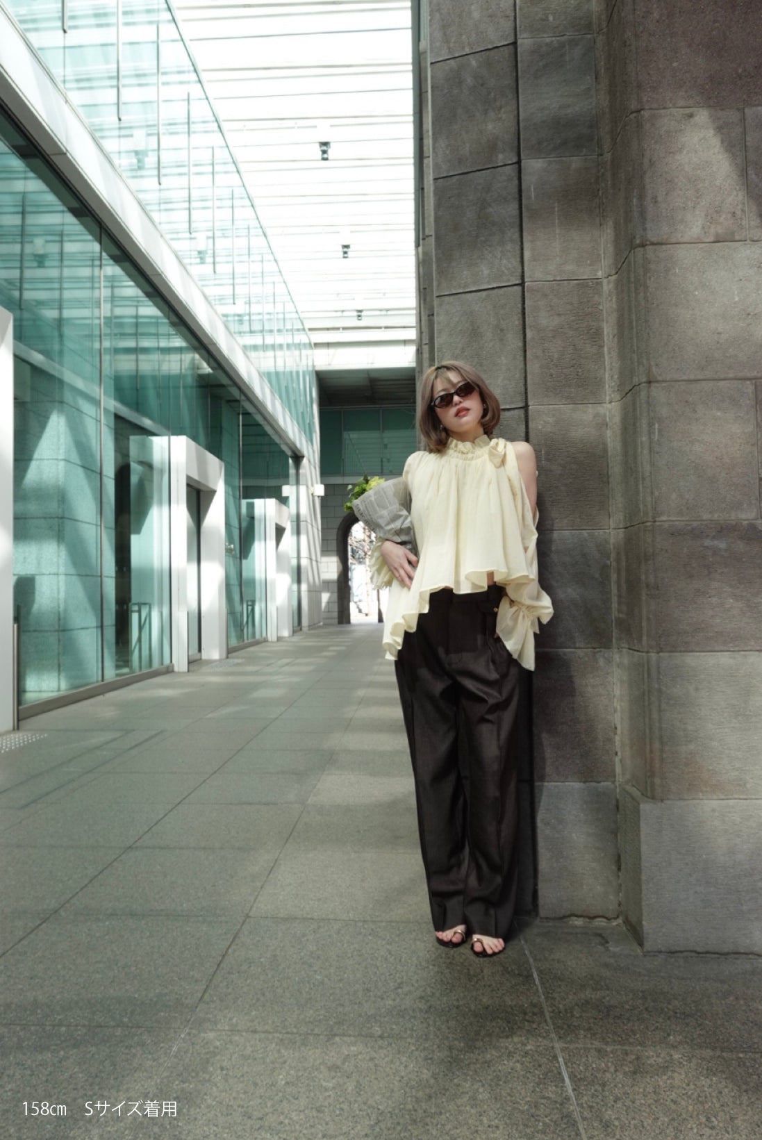 Flap straight pants